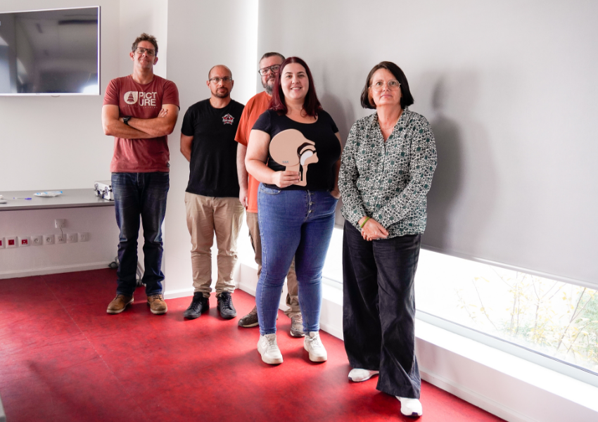 Équipe de collaborateurs de Meetdeal en formation